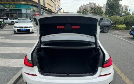 BMW 3 серия, 2022 год, 2 930 000 рублей, 15 фотография