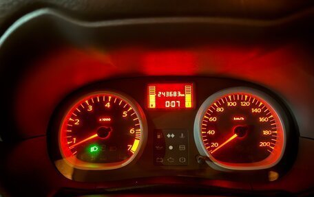 Renault Duster I рестайлинг, 2013 год, 777 000 рублей, 14 фотография