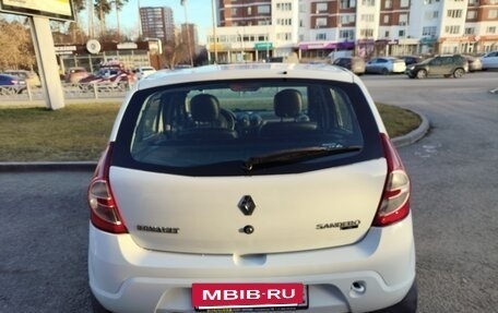 Renault Sandero I, 2014 год, 500 000 рублей, 4 фотография