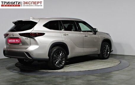 Toyota Highlander, 2025 год, 6 290 000 рублей, 3 фотография