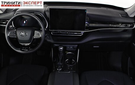 Toyota Highlander, 2025 год, 6 290 000 рублей, 17 фотография