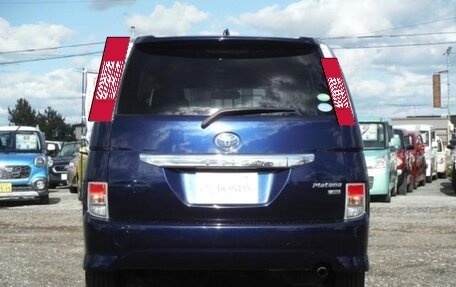 Toyota ISis I, 2014 год, 1 150 000 рублей, 4 фотография