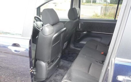 Toyota ISis I, 2014 год, 1 150 000 рублей, 7 фотография