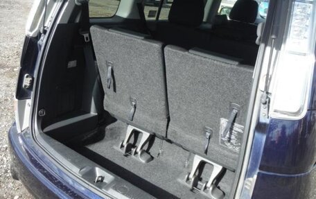 Toyota ISis I, 2014 год, 1 150 000 рублей, 12 фотография