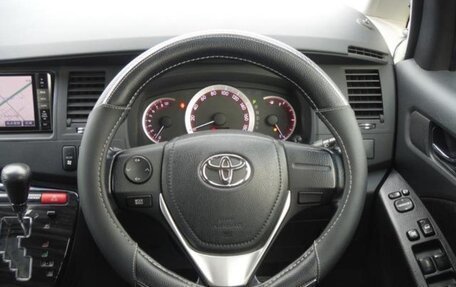 Toyota ISis I, 2014 год, 1 150 000 рублей, 11 фотография