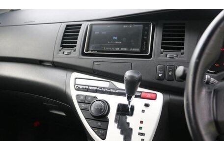 Toyota ISis I, 2015 год, 1 280 000 рублей, 7 фотография