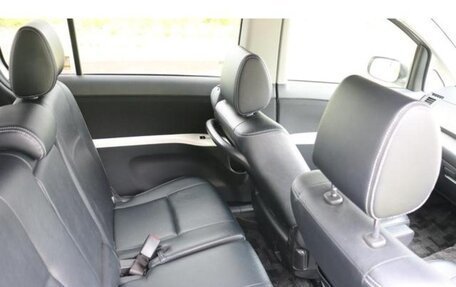 Toyota ISis I, 2015 год, 1 280 000 рублей, 13 фотография