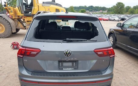 Volkswagen Tiguan II, 2024 год, 3 200 000 рублей, 4 фотография