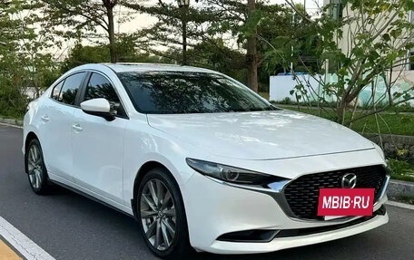 Mazda 3, 2022 год, 1 900 000 рублей, 3 фотография