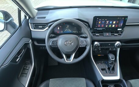 Toyota RAV4, 2025 год, 4 420 000 рублей, 20 фотография