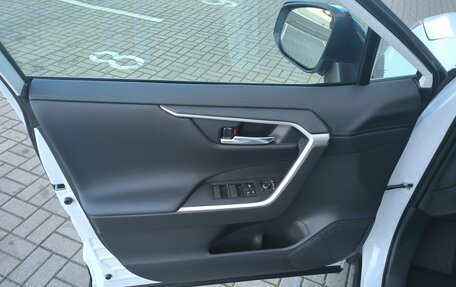 Toyota RAV4, 2025 год, 4 420 000 рублей, 34 фотография