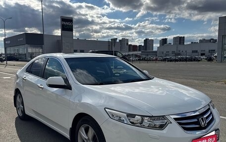 Honda Accord VIII рестайлинг, 2012 год, 1 980 000 рублей, 2 фотография