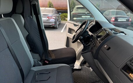 Volkswagen Transporter T5 рестайлинг, 2015 год, 2 350 000 рублей, 9 фотография