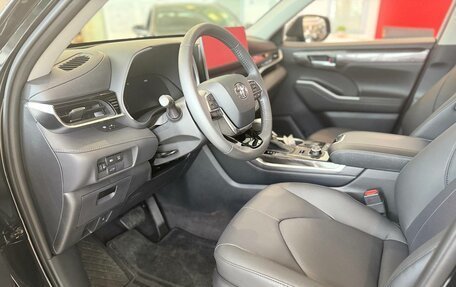 Toyota Highlander, 2025 год, 6 500 000 рублей, 12 фотография