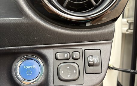 Toyota Aqua I, 2015 год, 999 999 рублей, 12 фотография