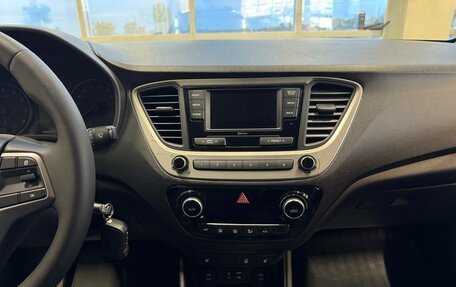 Hyundai Solaris II рестайлинг, 2018 год, 1 390 000 рублей, 13 фотография