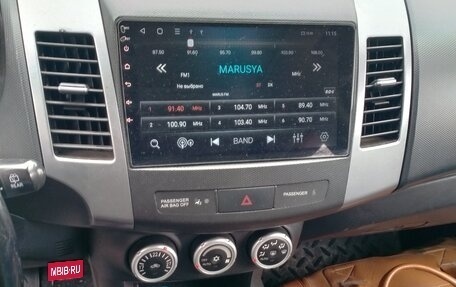 Mitsubishi Outlander III рестайлинг 3, 2007 год, 1 100 000 рублей, 8 фотография