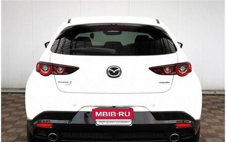 Mazda 3, 2022 год, 1 960 000 рублей, 11 фотография