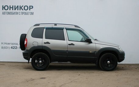 Chevrolet Niva I рестайлинг, 2018 год, 799 000 рублей, 4 фотография