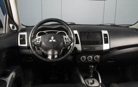Mitsubishi Outlander III рестайлинг 3, 2008 год, 1 140 000 рублей, 5 фотография