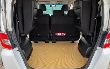 Honda Freed I, 2012 год, 1 050 000 рублей, 13 фотография