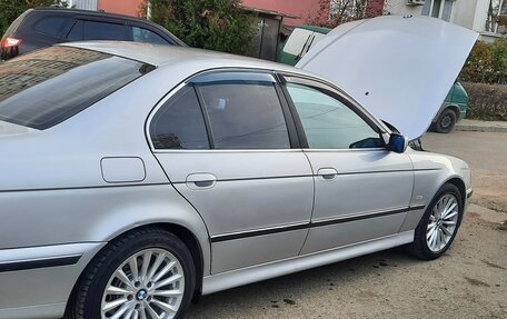BMW 5 серия, 2000 год, 700 000 рублей, 3 фотография