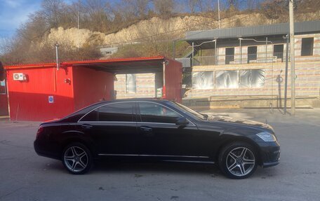 Mercedes-Benz S-Класс, 2006 год, 760 000 рублей, 3 фотография