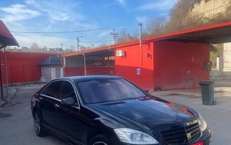 Mercedes-Benz S-Класс, 2006 год, 760 000 рублей, 4 фотография