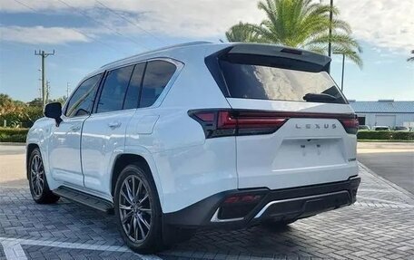 Lexus LX, 2024 год, 12 950 000 рублей, 2 фотография