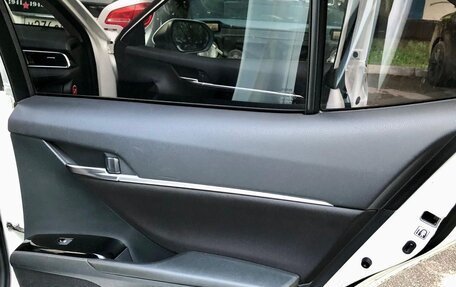 Toyota Camry, 2018 год, 1 900 000 рублей, 19 фотография