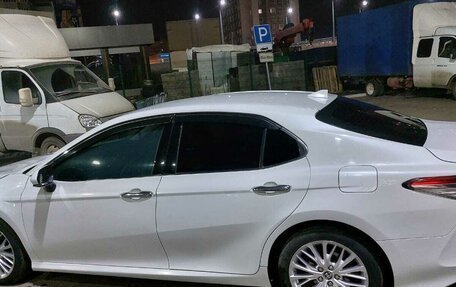 Toyota Camry, 2018 год, 2 400 000 рублей, 5 фотография