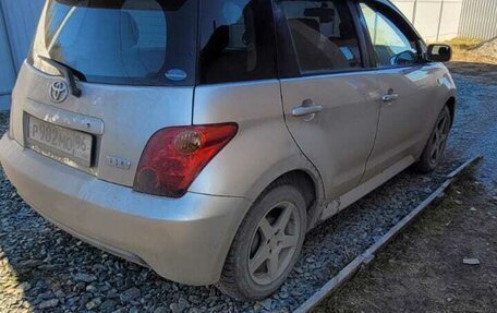 Toyota Ist II, 2003 год, 400 000 рублей, 4 фотография