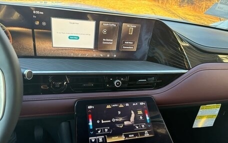 Infiniti QX80, 2025 год, 18 213 324 рублей, 16 фотография