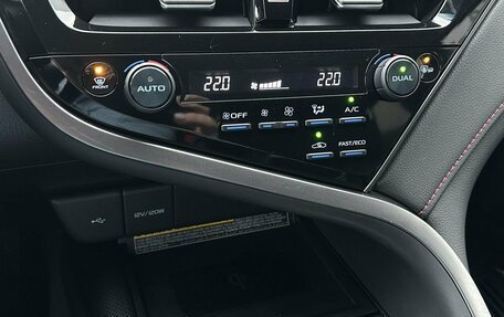 Toyota Camry, 2021 год, 3 290 000 рублей, 15 фотография