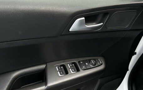 KIA Sportage IV рестайлинг, 2021 год, 2 650 000 рублей, 6 фотография