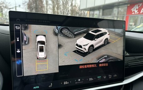 Toyota Highlander, 2025 год, 6 490 000 рублей, 9 фотография