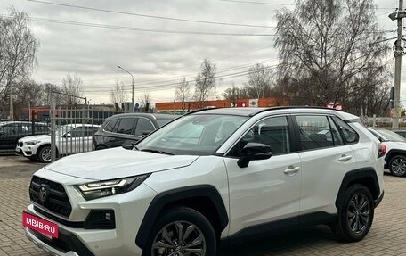 Toyota RAV4, 2025 год, 4 350 000 рублей, 2 фотография