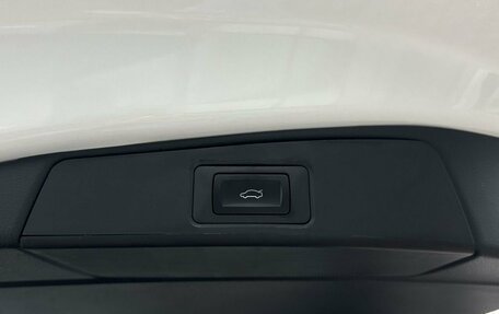 Toyota RAV4, 2025 год, 4 350 000 рублей, 22 фотография