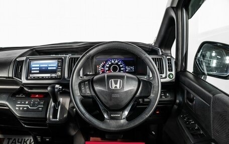 Honda Stepwgn IV, 2010 год, 1 400 000 рублей, 10 фотография