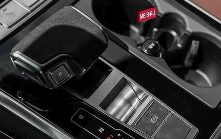 Audi RS Q8 I, 2025 год, 22 671 372 рублей, 14 фотография