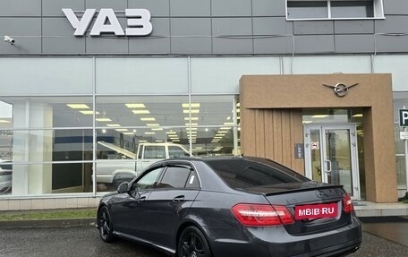 Mercedes-Benz E-Класс, 2010 год, 1 220 000 рублей, 4 фотография