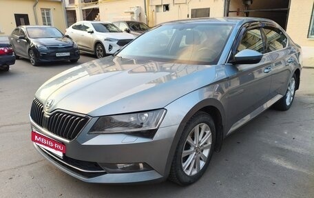 Skoda Superb III рестайлинг, 2016 год, 1 450 000 рублей, 6 фотография