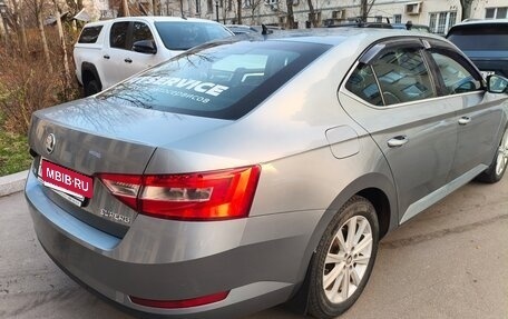 Skoda Superb III рестайлинг, 2016 год, 1 450 000 рублей, 3 фотография