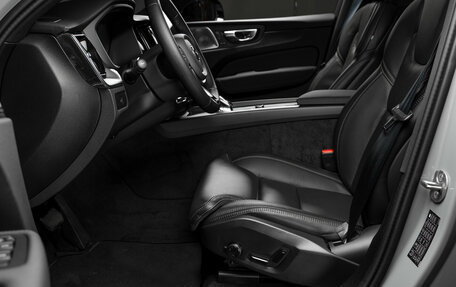 Volvo XC60 II, 2025 год, 10 325 000 рублей, 13 фотография