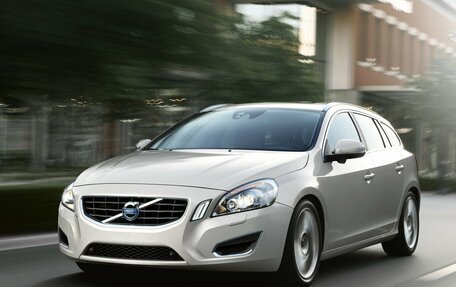 Volvo V60 I, 2013 год, 1 200 000 рублей, 1 фотография