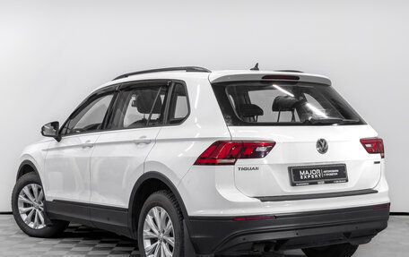 Volkswagen Tiguan II, 2020 год, 2 940 000 рублей, 7 фотография
