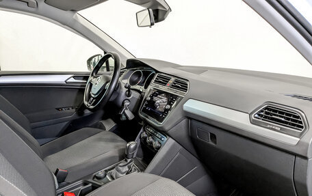 Volkswagen Tiguan II, 2020 год, 2 940 000 рублей, 11 фотография