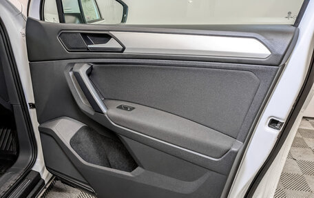 Volkswagen Tiguan II, 2020 год, 2 940 000 рублей, 23 фотография