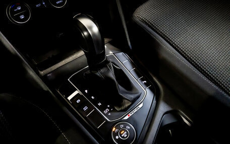 Volkswagen Tiguan II, 2020 год, 2 940 000 рублей, 27 фотография