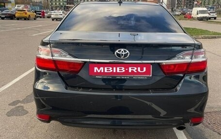 Toyota Camry, 2017 год, 1 800 000 рублей, 2 фотография